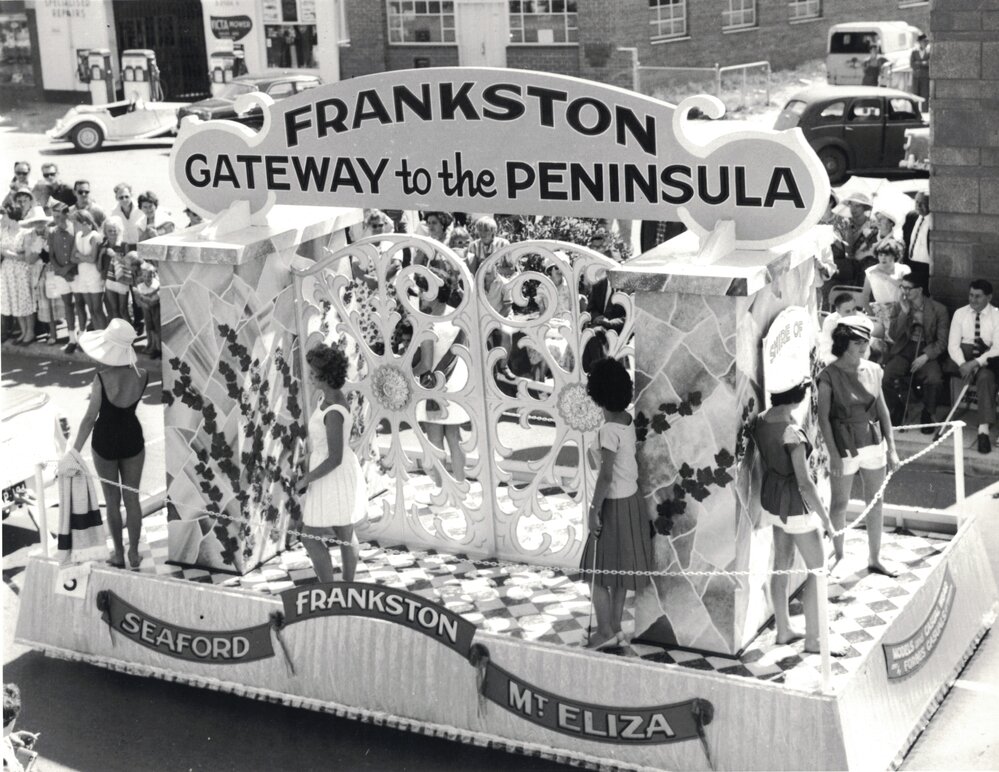 Gateway to the Peninsula float