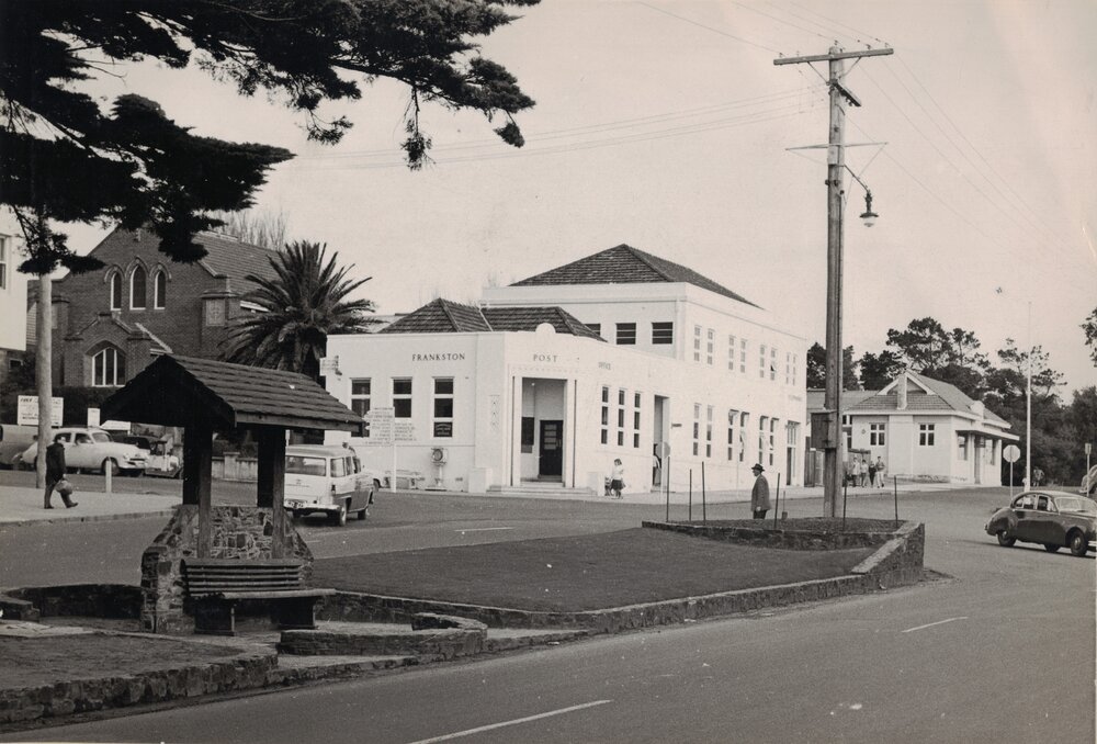 Post Office, Corner Nepean Highway and Davey Street