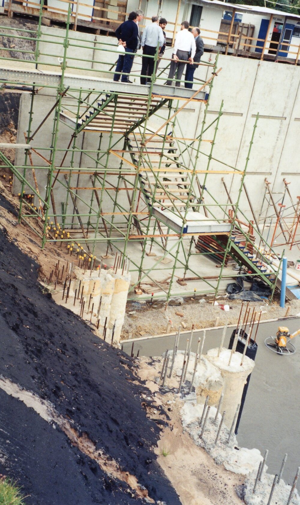 031 Construction of Frankston Cultural Centre (renamed the Frankston Arts Centre and Library)