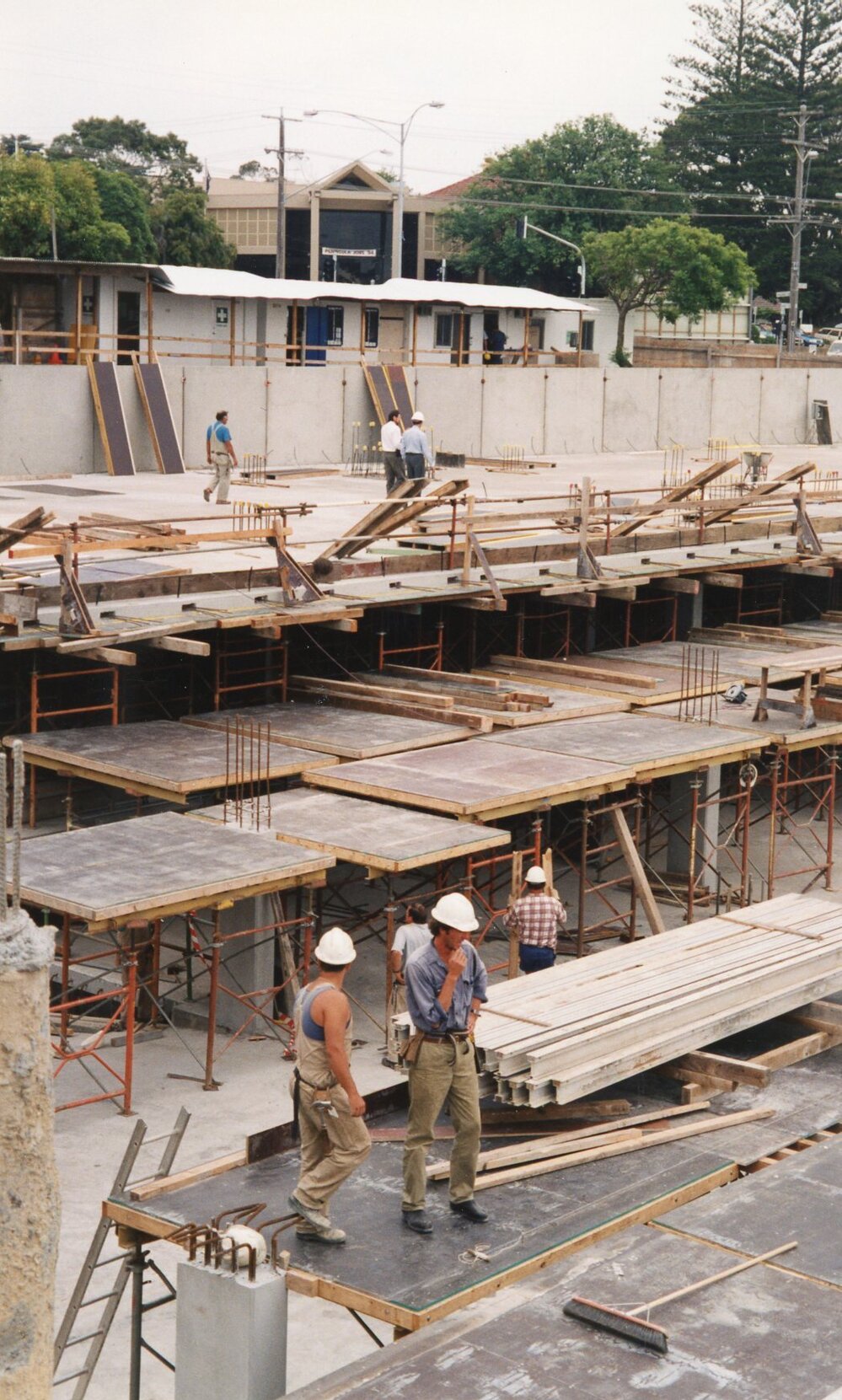 050 Construction of Frankston Cultural Centre (renamed the Frankston Arts Centre and Library)