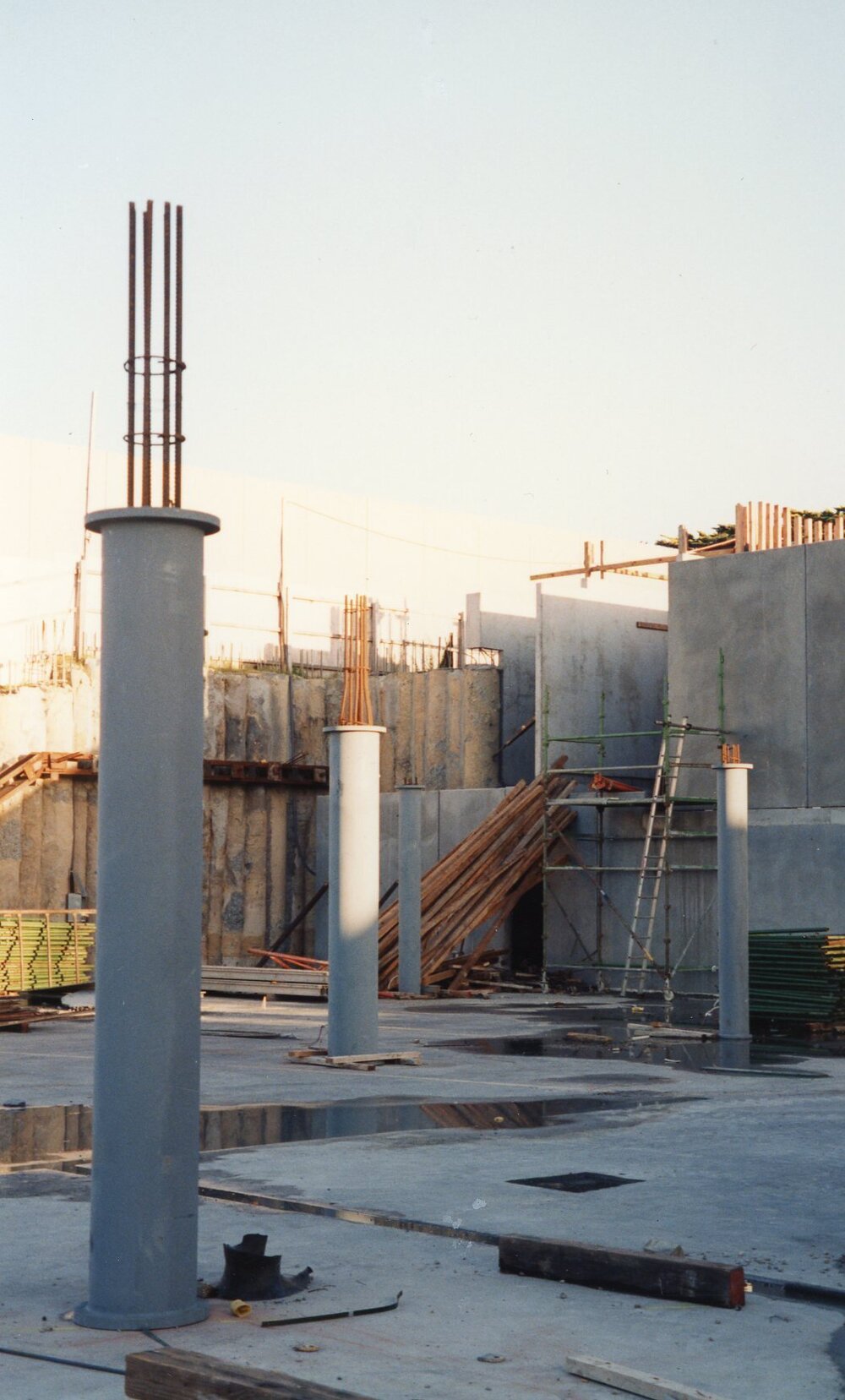 060 Construction of Frankston Cultural Centre (renamed the Frankston Arts Centre and Library)