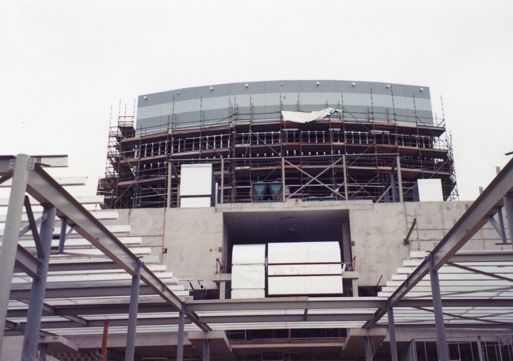 092 Construction of Frankston Cultural Centre (renamed the Frankston Arts Centre and Library)
