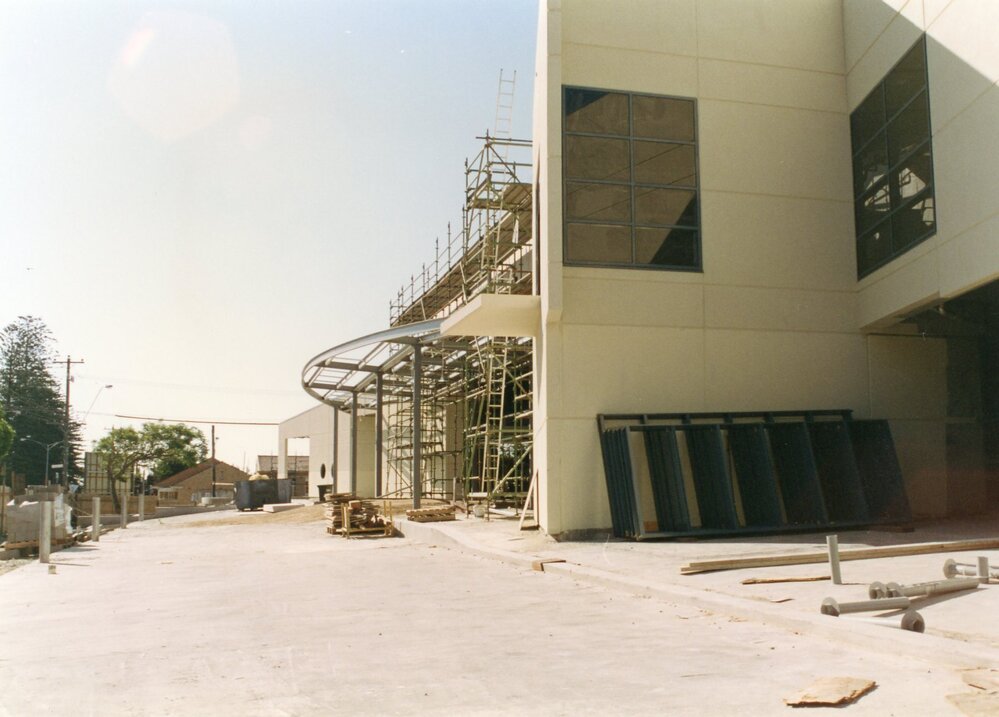103 Construction of Frankston Cultural Centre (renamed the Frankston Arts Centre and Library)