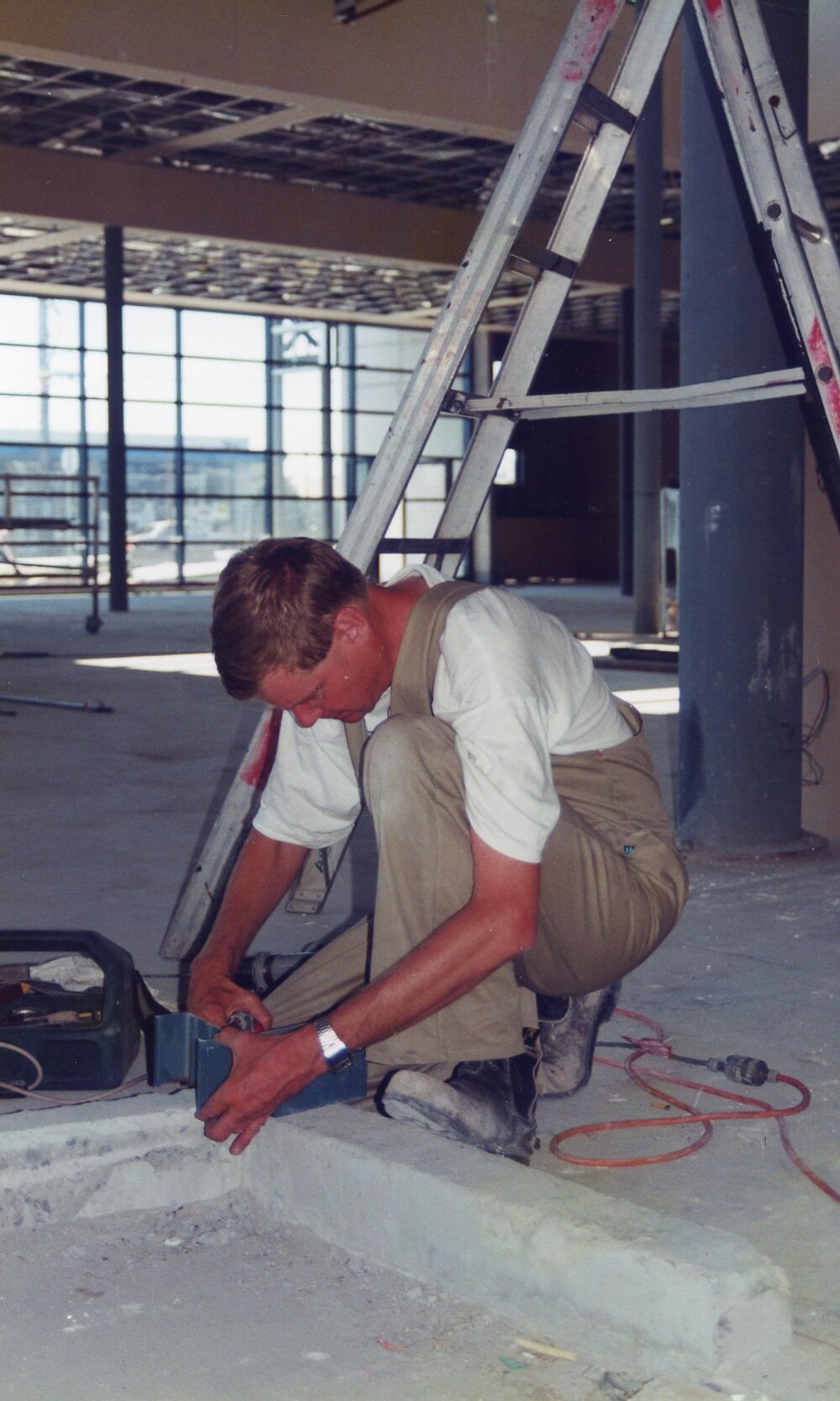 114 Construction of Frankston Cultural Centre (renamed the Frankston Arts Centre and Library)