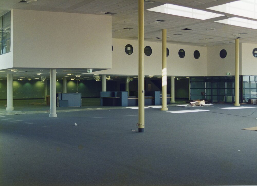 124 Construction of Frankston Cultural Centre (renamed the Frankston Arts Centre and Library)