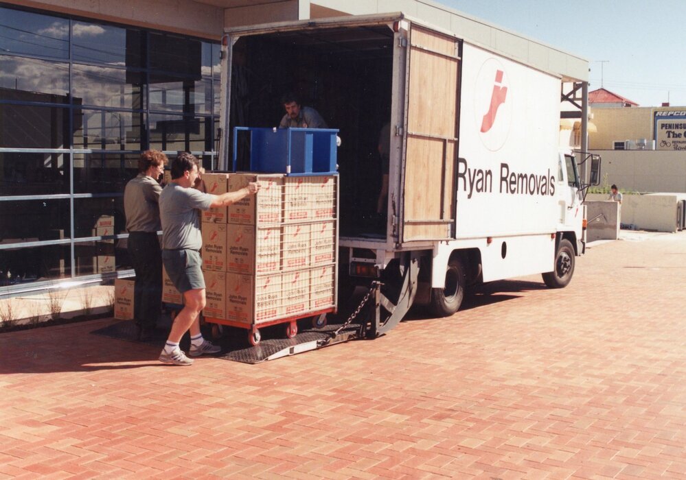 136 Construction of Frankston Cultural Centre (renamed the Frankston Arts Centre and Library)