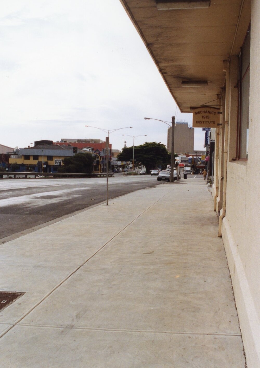 Nepean Highway from the Mechanics' Institute
