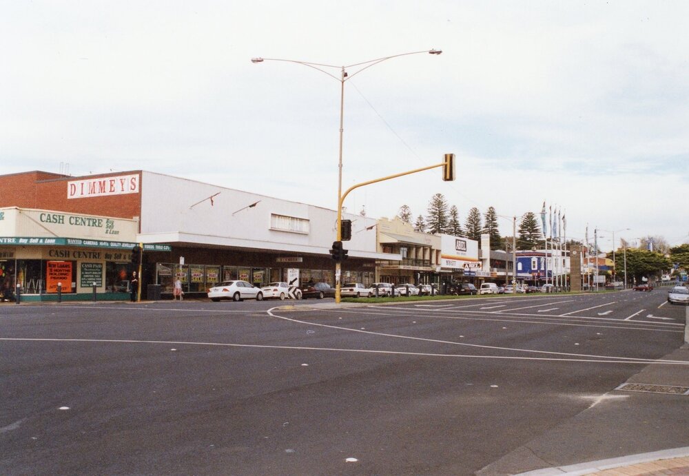 Nepean Highway looking south