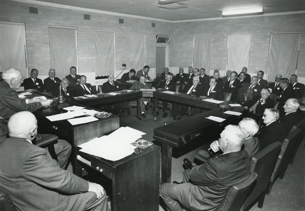 Last meeting of Shire of Frankston Council