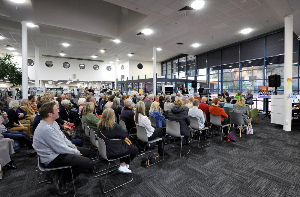 010 Growing up Frankston: Authors in Conversation 06
