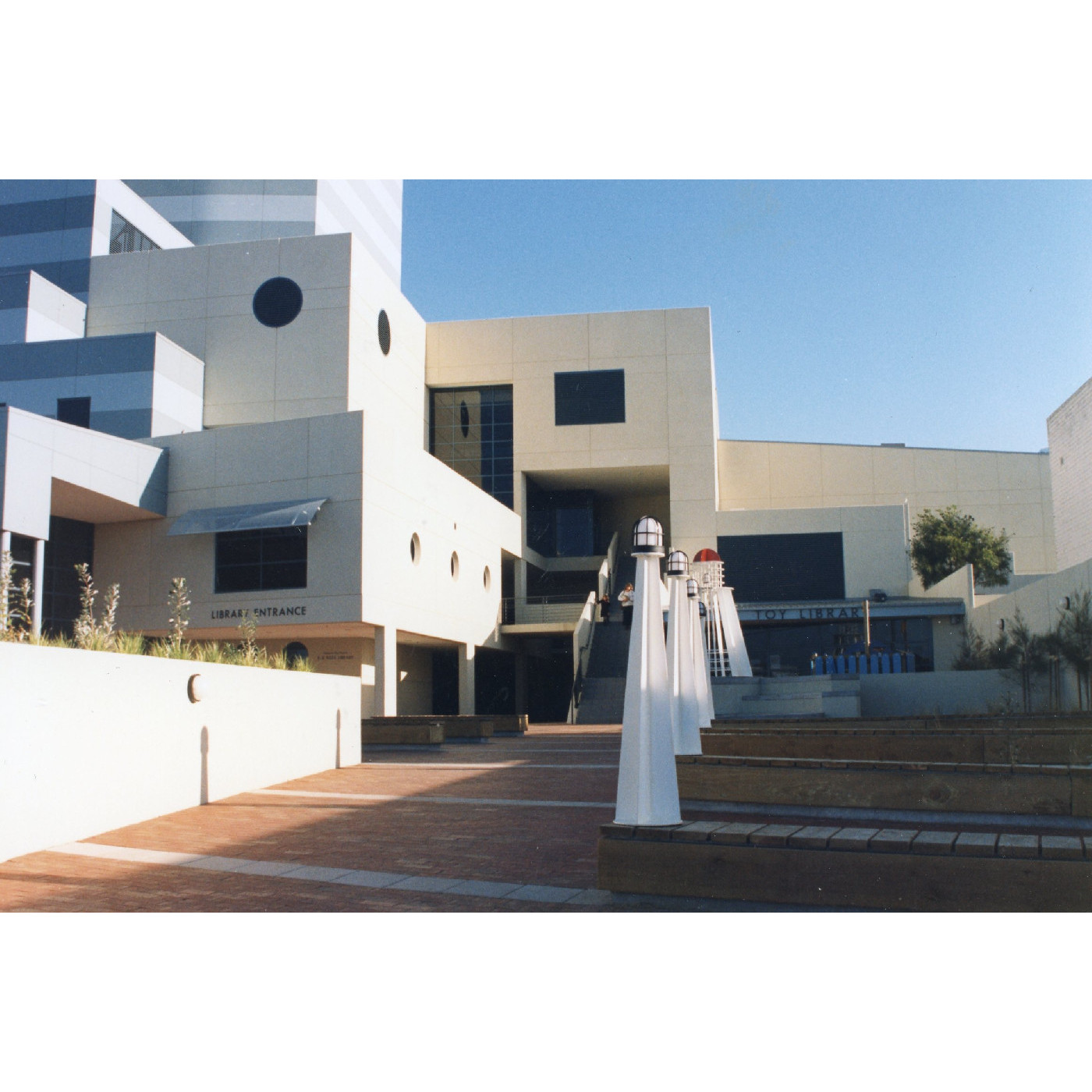 History of the Frankston City Libraries