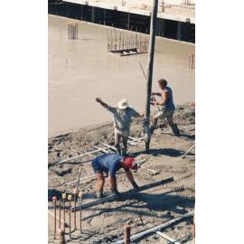 043 Construction of Frankston Cultural Centre (renamed the Frankston Arts Centre and Library)
