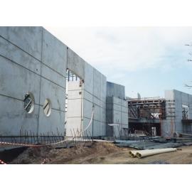 064 Construction of Frankston Cultural Centre (renamed the Frankston Arts Centre and Library)