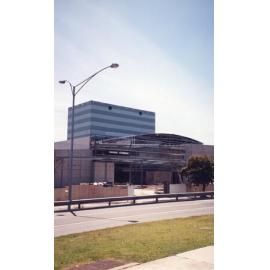 102 Construction of Frankston Cultural Centre (renamed the Frankston Arts Centre and Library)