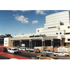142 Construction of Frankston Cultural Centre (renamed the Frankston Arts Centre and Library)