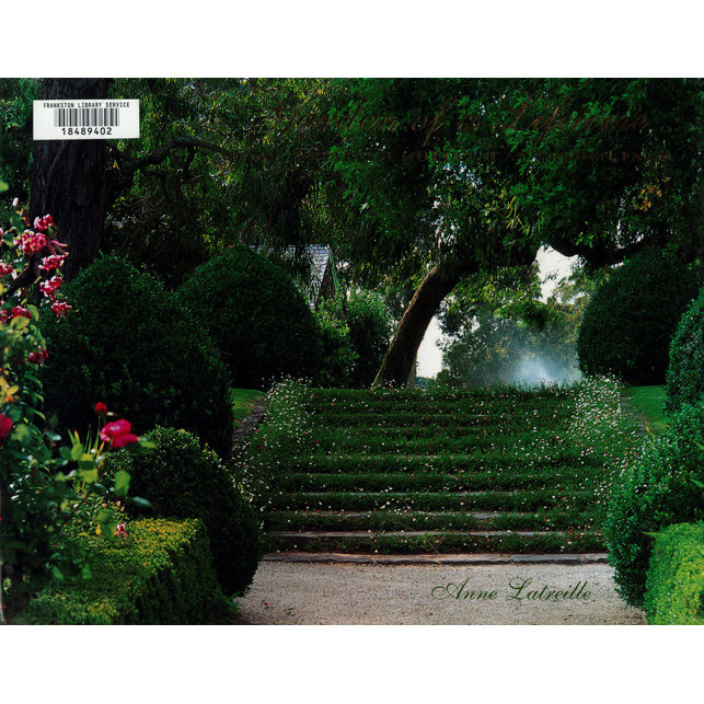 Garden of a lifetime : Dame Elisabeth Murdoch at Cruden Farm 