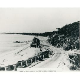 Road at the base of Oliver's Hill, Frankston. Donated by Mr. Norman Whittingham in 1987 